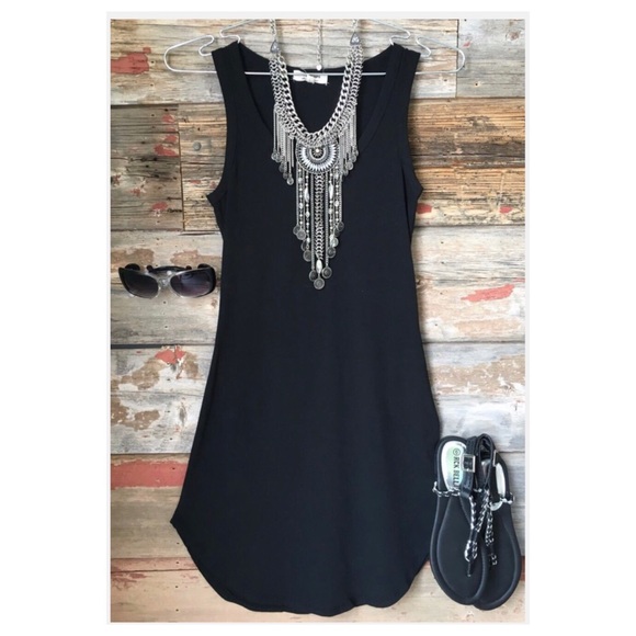 hwl boutique Jewelry - Silver Boho Style Necklace.