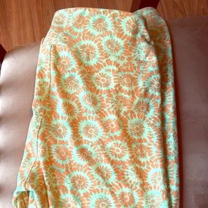 Brand new, never worn lularoe one size leggings