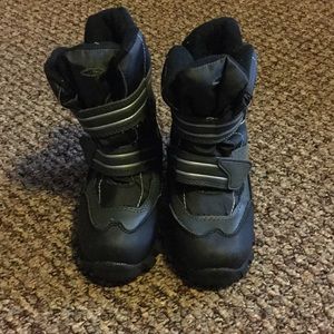 Boys snow boots