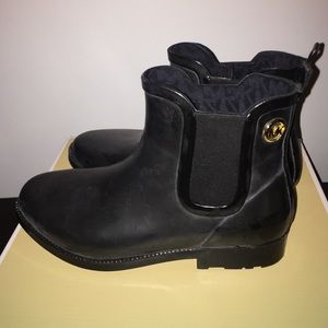 Michael Kors black ankle rain boot size 7