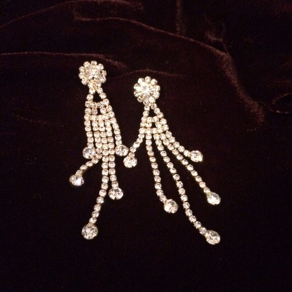 2 1/2 inch crystal earrings.