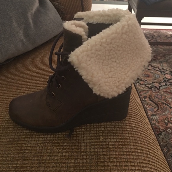 Ugg boots like new hardly worn