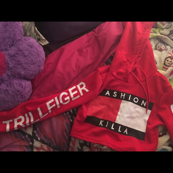 Fashion Killa Trilfiger Crop Hoodie