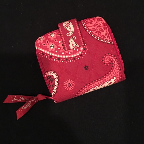 Vera Bradley Mesa Red Wallet