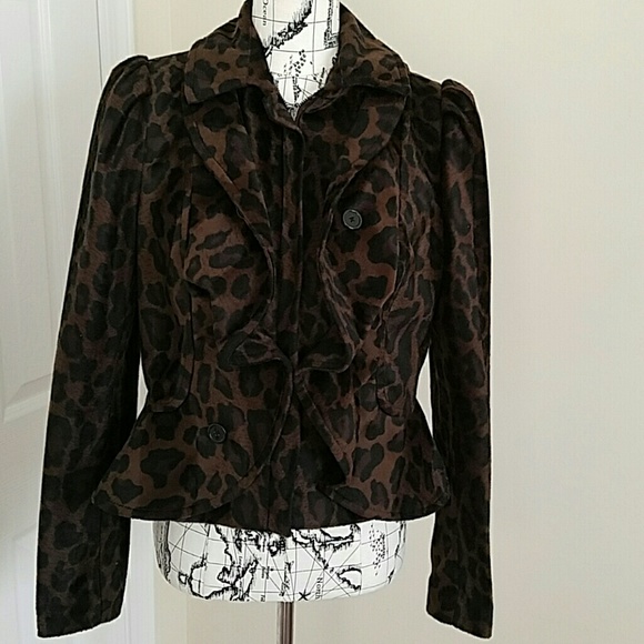 SUPER SEXY, ANIMAL PRINT INC. BLAZER!!!