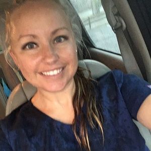 Meet your Posher, Becca