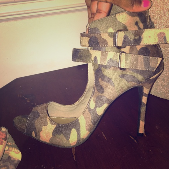 Army Fatigue heels