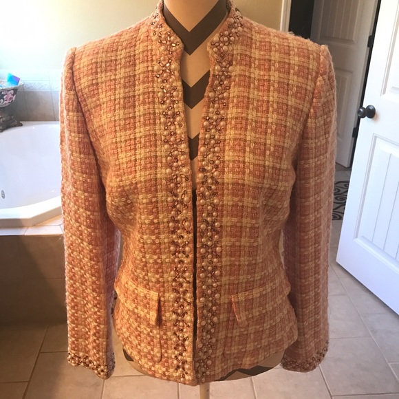 💞PINK N WHITE TWEED JACKET💞