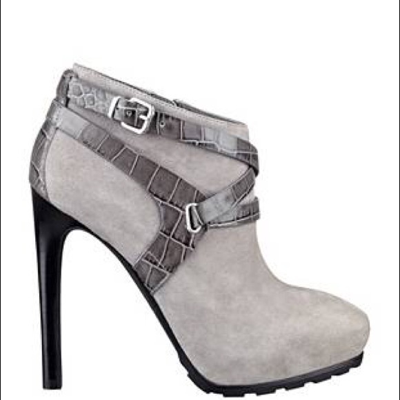 NWT Guess Igora Gray Platform Booties New In Box