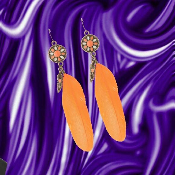 Vintage Boho Style Orange Feather Earrings - Picture 4 of 5