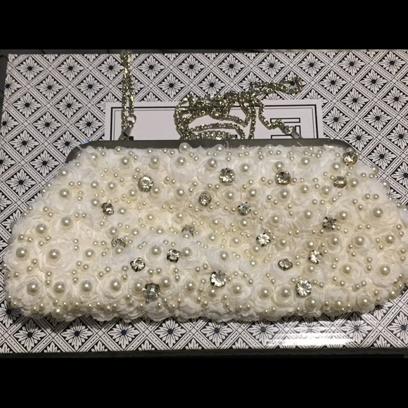 White bridal clutch
