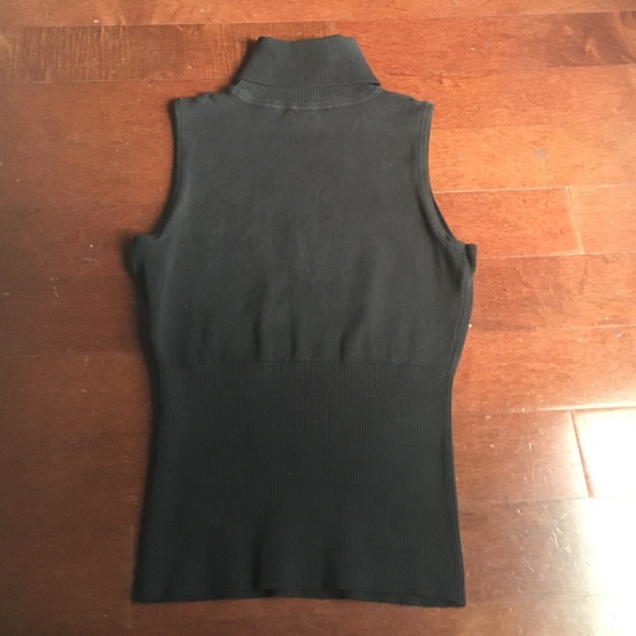 Black sleeveless sweater blouse - Picture 2 of 2