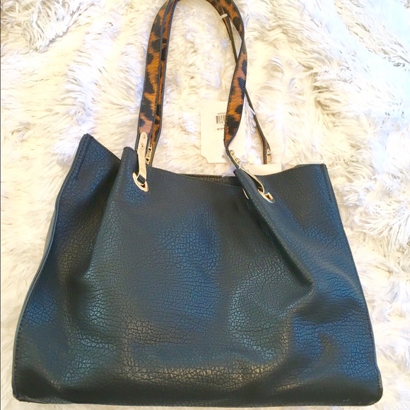 👜Vegan black double-strap handbag