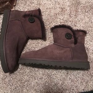 Women's bailey button mini Ugg boots