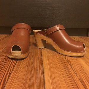Sven Cognac Tan Camel Clogs 38
