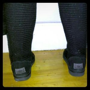 UGG Classic Cardy tall black boots (sz9)