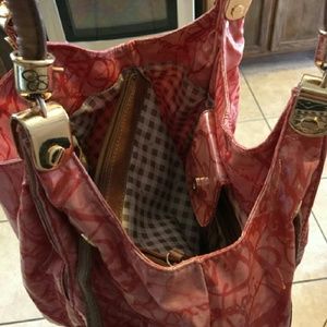 Jessica Simpson purse