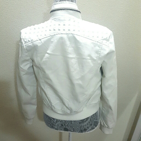 Vegan White Leather Jacket - Picture 4 of 4