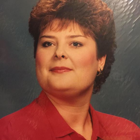 Meet your Posher, Stephanie - Picture 1 of 1