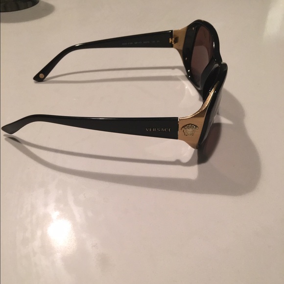 Versace sunglasses - Picture 4 of 4