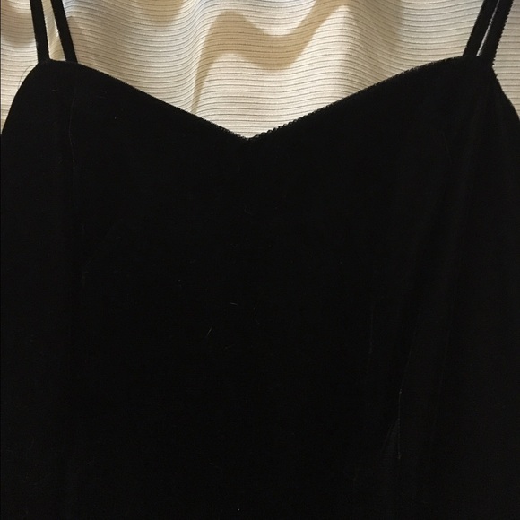 MAKE AN OFFER‼️MS CHOICE Velvet Like Dress Size 12 - Picture 2 of 2