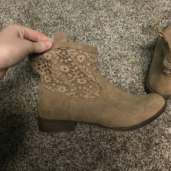 Faded Glory Shoes - tan booties never worn