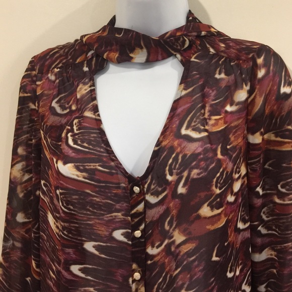 Bebe sheer blouse - Picture 2 of 3