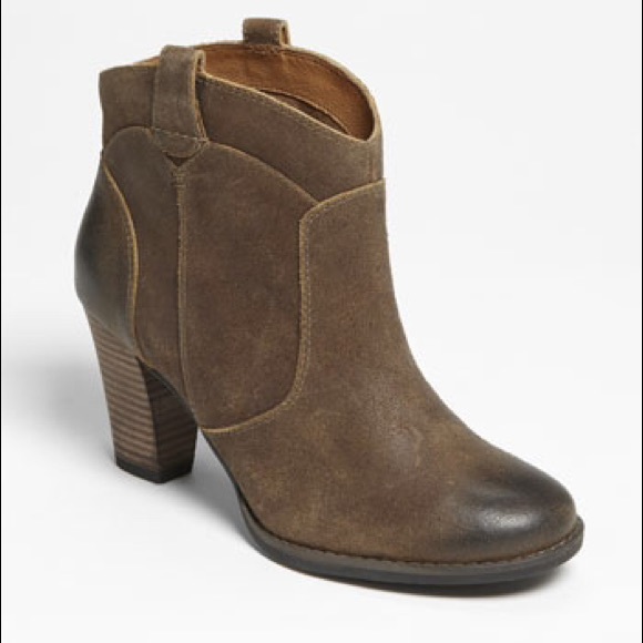 Indigo by Clarks Boots