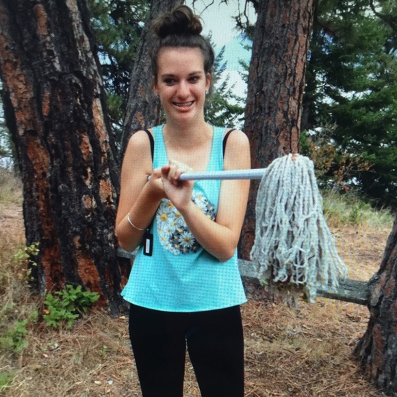 Meet your Posher, Taylor - Picture 1 of 1