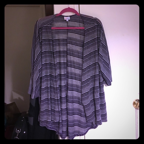 🌸 NWOT Purple Lindsay Kimono