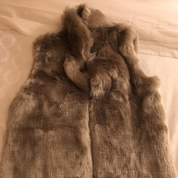 Faux fur Calvin Klein