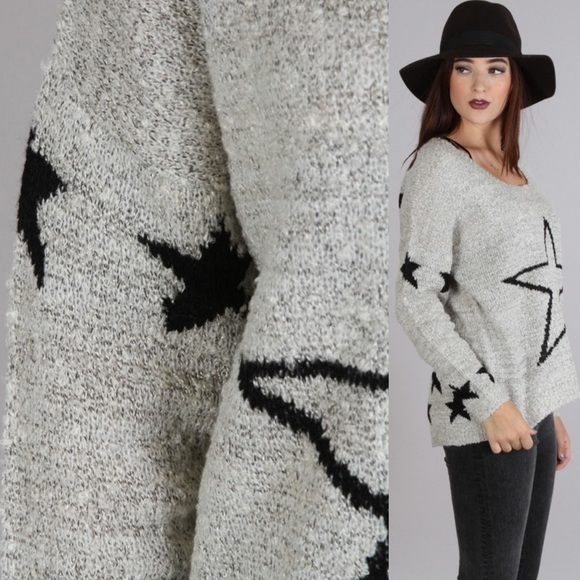 ‼️LAST ONE‼️Star Print Sweater 🌟🌟🌟 - Picture 2 of 4
