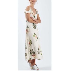 Topshop floral dress 💥over 40% off retail price💥
