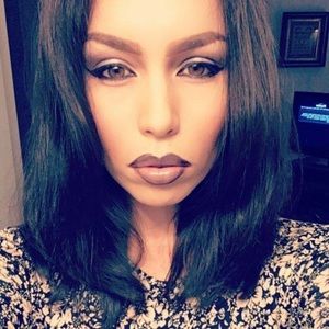 Meet your Posher, Andrea