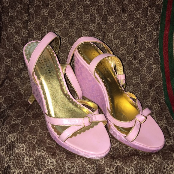 Authentic coach brand wedge shoes...👠👡👠👡👠👡 - Picture 1 of 4
