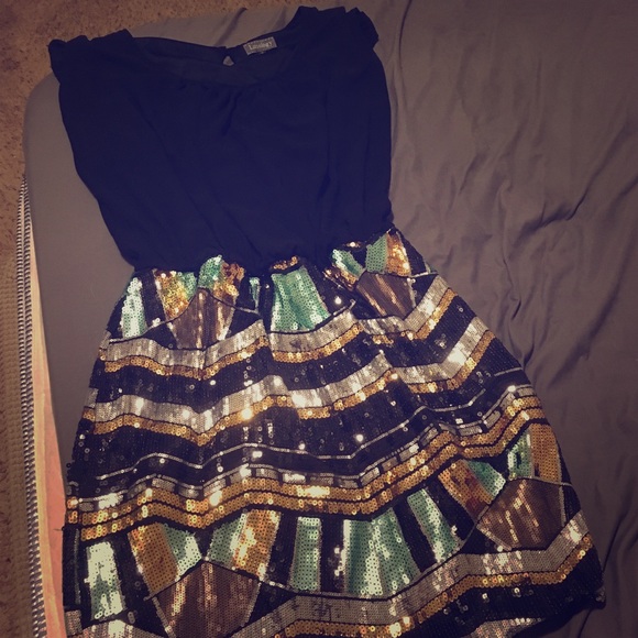 Sleeveless sequin dress size XL
