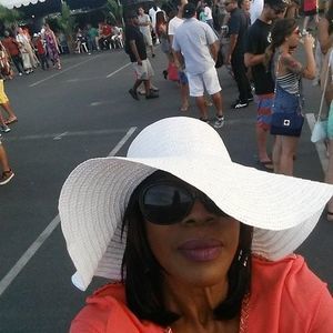 Meet your Posher, Pamela