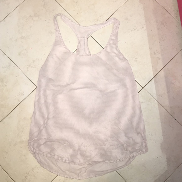 Lululemon tank - Picture 1 of 2