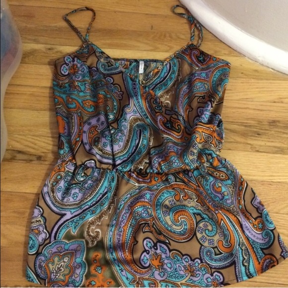 Beautiful tank top blouse from anthropologie.