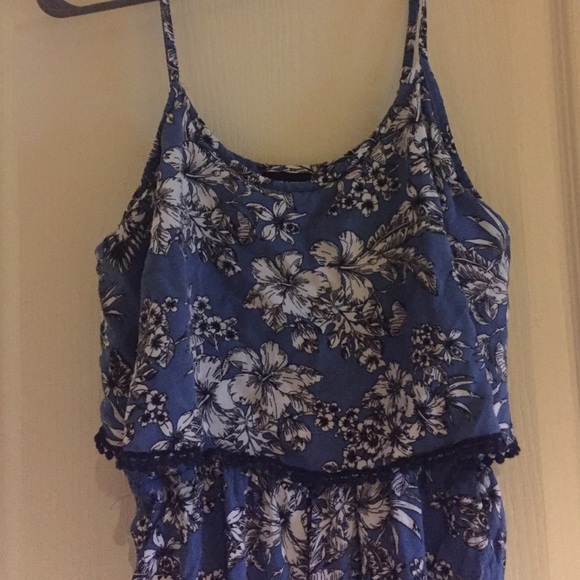 Floral jumpsuit - Picture 2 of 3