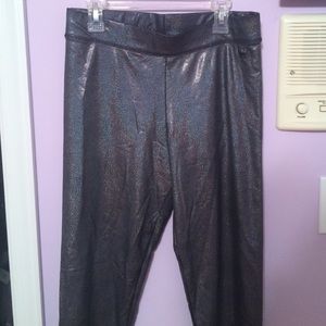 Shiny vs legging pant