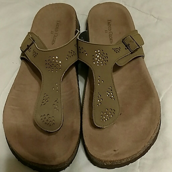 Ladies shoes