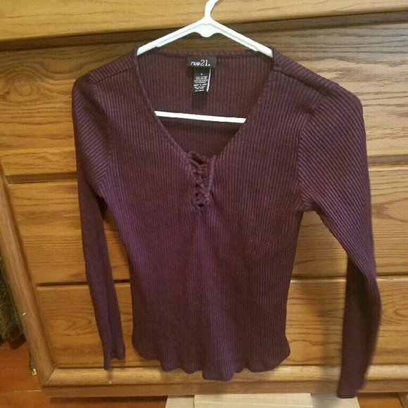 Rue 21 top