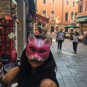 Meet your Posher, Lori