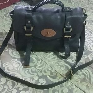 **trade for ch1oe- Mulberry Alexa bag