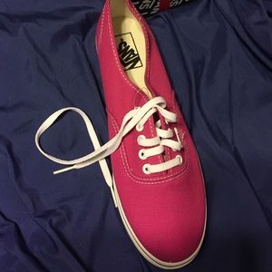 Vans authentic lo pro fuchsia red/ white size 10.5