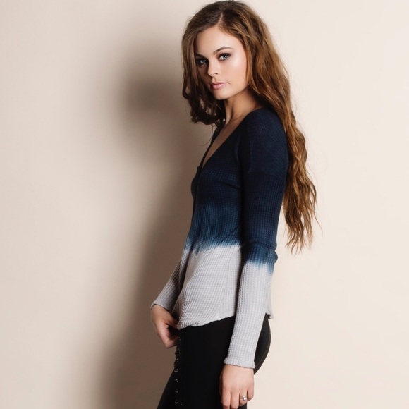 FLASH SALE  Waffle Knit Dip Dye Faux Wrap Top - Picture 2 of 4