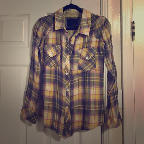 Long sleeve plaid button down - Picture 1 of 1