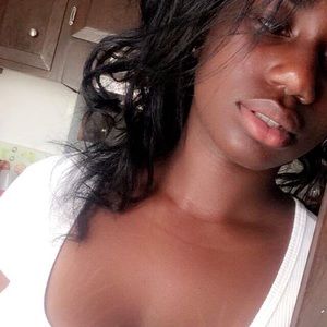 Meet your Posher, Alanna