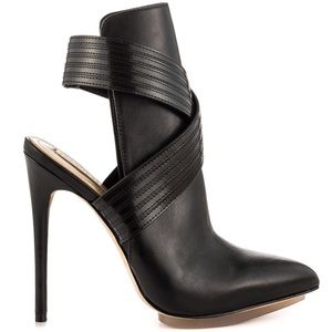 bcbg jane bootie